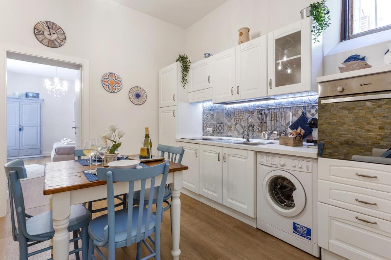 Casa Nagale- Una Suite Di Charme Nel Cuore Di Ortigia A 50 Mt Dal Mare Syracuse Exterior foto