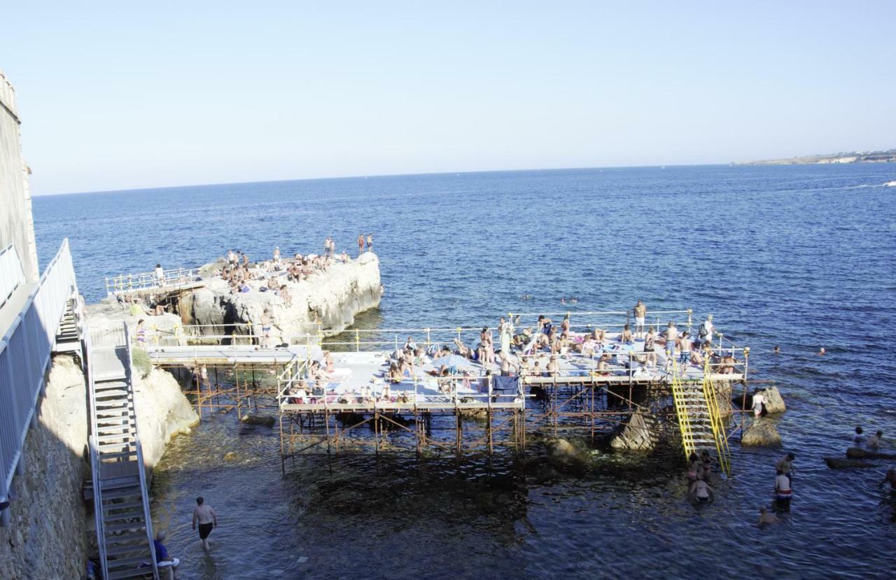Casa Nagale- Una Suite Di Charme Nel Cuore Di Ortigia A 50 Mt Dal Mare Syracuse Exterior foto